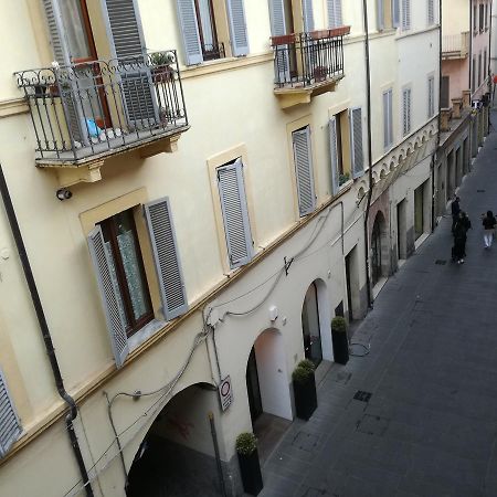 Residenza Mazzini โฟลีโญ ภายนอก รูปภาพ