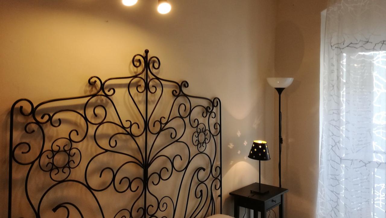 Residenza Mazzini โฟลีโญ ภายนอก รูปภาพ